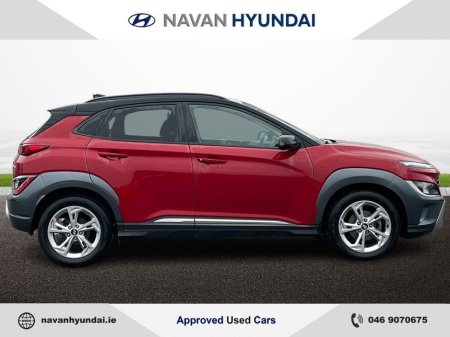 2022 Hyundai Kona 1.0 T-GDI Executive Two Tone Roof €25,950 thumbnail