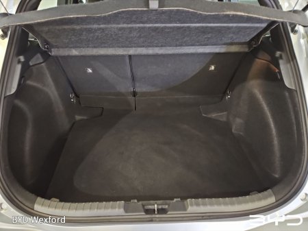 2024 Toyota Corolla Corolla Icon Hev Cvt Icon 140 VVT-h Auto Start/Stop €27,975 thumbnail