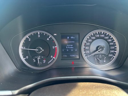 2020 Hyundai Santa Fe - thumbnail 2