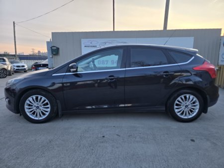 2014 Ford Focus - thumbnail 4