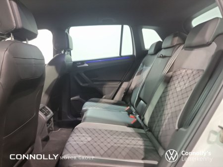 2021 Volkswagen Tiguan 2.0 TDI 150HP R-Line €33,950 thumbnail