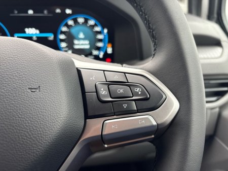 2026 Volkswagen Transporter Trendline LWB 150HP (Price ex VAT) €37,975 thumbnail