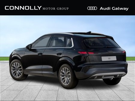 2026 Audi Q3 SE SUV TDI A/T €60,350 thumbnail