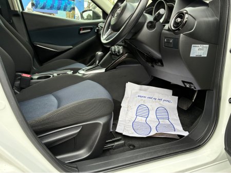 2016 Mazda Demio - thumbnail 9