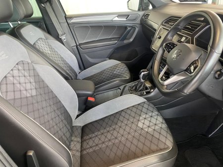 2023 Volkswagen Tiguan - thumbnail 12