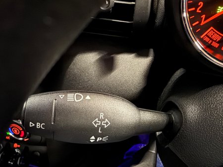 2020 MINI Hatch  €17,900 thumbnail