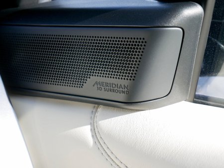 2025 Land Rover Range Rover - thumbnail 25