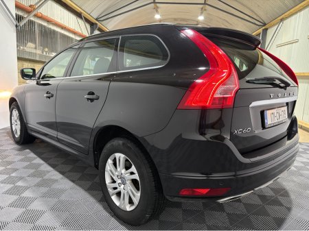 2017 Volvo XC60 SE NAV D4 2.0 TD B4 R-DESIGN MHEV 197BHP €15,950 thumbnail