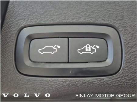2023 Volvo XC60 T6 Recharge PHEV 350hp AT8 Plus Bright €51,250 thumbnail