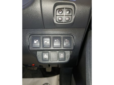 2016 Nissan Leaf - thumbnail 17