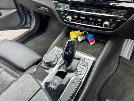 2018 BMW 5 Series - thumbnail 11