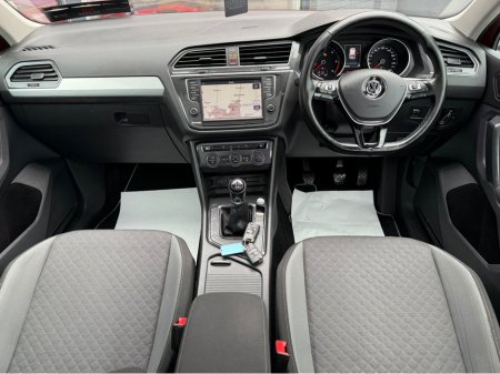 2017 Volkswagen Tiguan - thumbnail 11