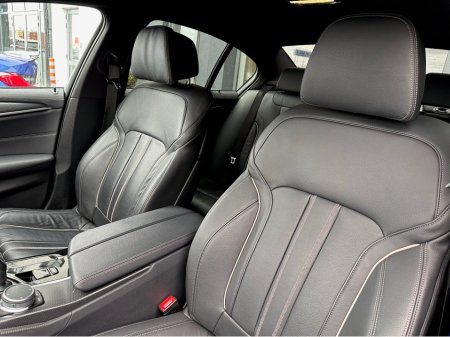 2023 BMW 5 Series - thumbnail 5