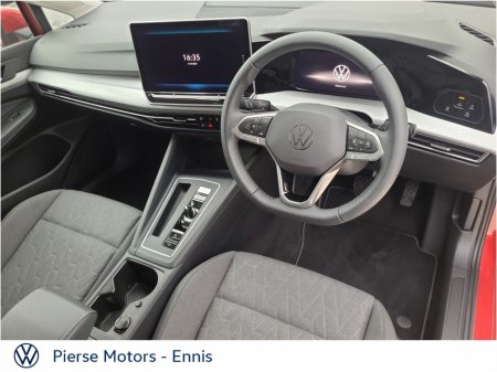 2025 Volkswagen Golf - photo 2