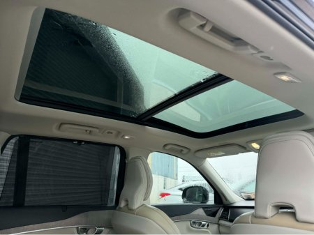 2023 Volvo XC90 - thumbnail 13