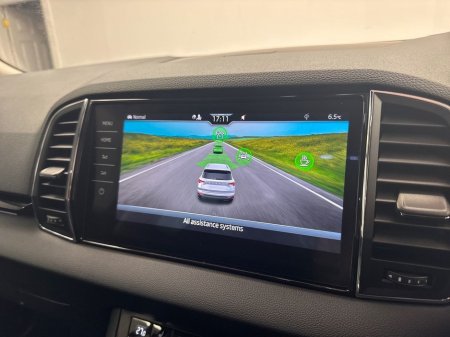 2024 Skoda Karoq 2.0TDI STYLE DSG *FULL LEATHER* €80 PER WEEK ON PCP €39,995 thumbnail