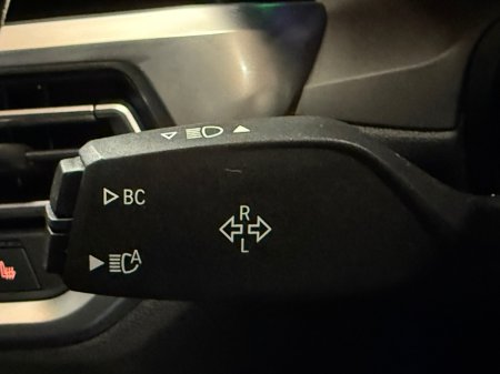 2022 BMW 3 Series - thumbnail 22