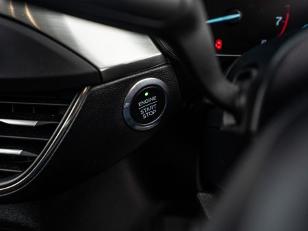 2021 Ford Focus - thumbnail 24