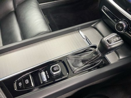 2019 Volvo S60 T5 (250hp) R-Design Auto €25,995 thumbnail