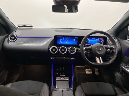 2025 Mercedes-Benz GLA Class - thumbnail 2