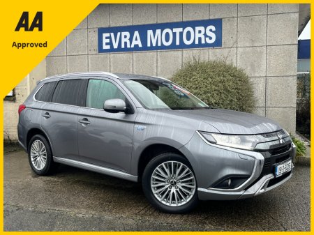 2019 Mitsubishi Outlander JURO PHEV 221BHP 4WD HYBRID 2.4 PETROL //REVERSE CAMERA//KEYLESS ENTRY//HALF LEATHER HEATED SEATS//