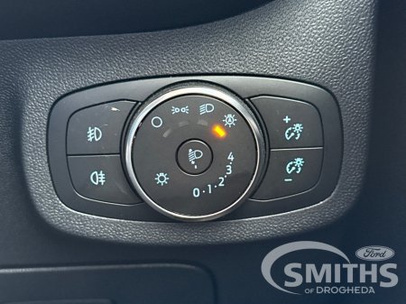 2020 Ford Fiesta - thumbnail 29