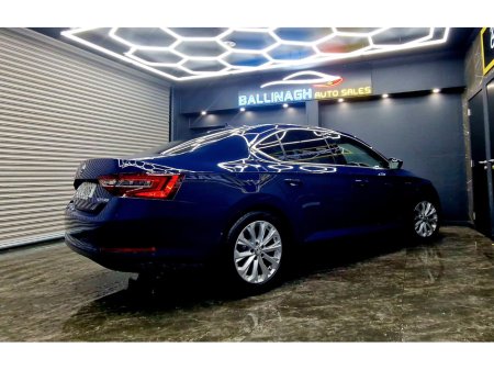 2016 Skoda Superb 1.6 TDI 120bhp Ambition €9,950 thumbnail