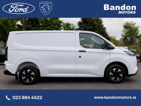 2025 Ford Transit Custom CUSTOM PLUG IN HYBRID 320 SWB TREND. SWEET VAN TO DRIVE. €36,900