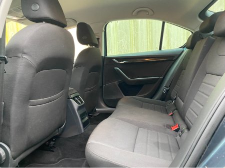 2015 Skoda Octavia ELEGANCE 1.2 TSI 105HP €10,999 thumbnail