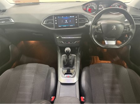 2021 Peugeot 308 - thumbnail 9