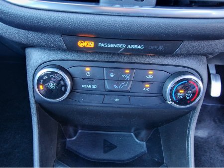 2019 Ford Fiesta - thumbnail 24