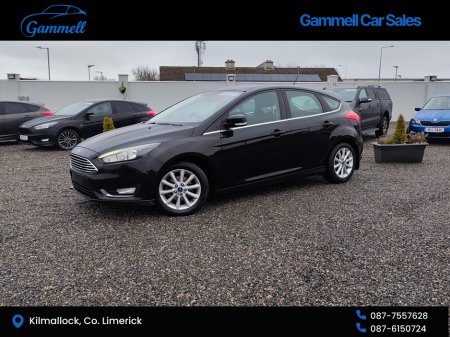 2017 Ford Focus - thumbnail 5