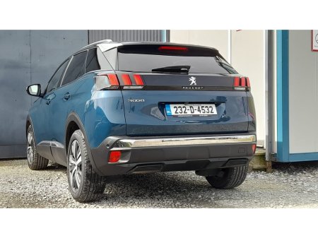 2023 Peugeot 3008 - thumbnail 4
