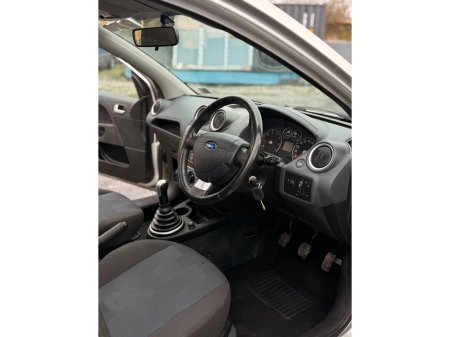 2007 Ford Fiesta - thumbnail 28
