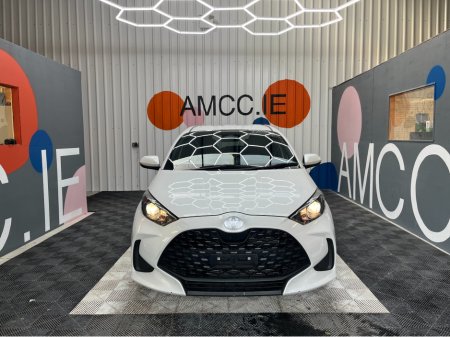 2024 Toyota Yaris YARIS AUTOMATIC 1.0 PETROL / 7k KMs / REVERSE CAMERA & MORE €20,950