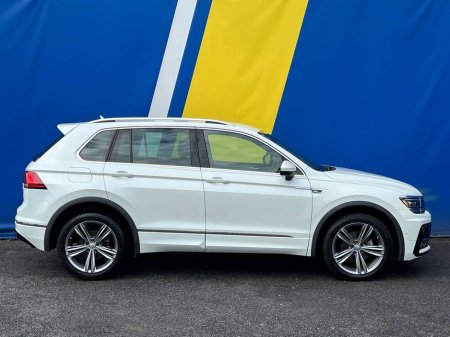 2019 Volkswagen Tiguan R-LINE 4MOTION 2.0 TDI AUTO // HEATED FRONT & REAR R-LINE SEATS // SERVICE HISTORY // 360 SURROUND VISUAL PARKING AID €32,900