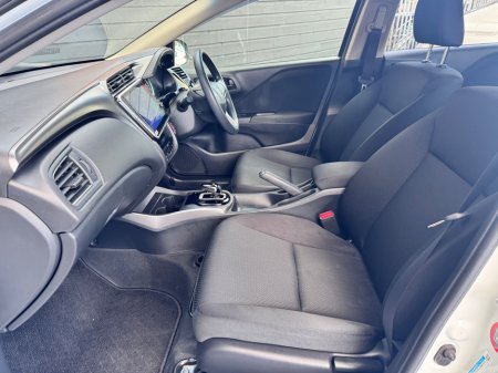 2019 Honda Grace - thumbnail 11