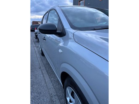 2024 Dacia Sandero TCe 90 Essential €15,500 thumbnail