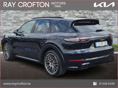 2022 Porsche Cayenne 3.0 V6 E-Hybrid 4WD Auto €74,950