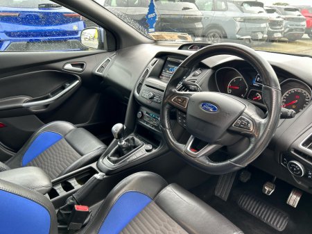 2016 Ford Focus MCA ST2 2.0 TDCI 180PS M6 FWD 4DR €17,950 thumbnail