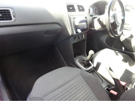 2012 Volkswagen Polo - thumbnail 18