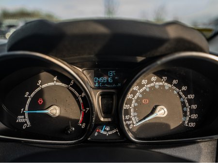 2017 Ford Fiesta - thumbnail 19