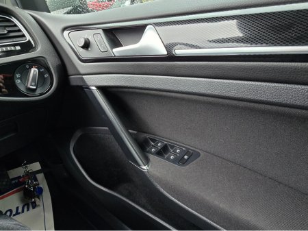 2016 Volkswagen Golf ( 162 REG ) 1.4 HIGHLINE EDITION ALCANTARA SEATS PRIVACY GLASS REVERSING CAMERA - SIMI DEALER - LOW ROAD TAX BAND €16,450 thumbnail