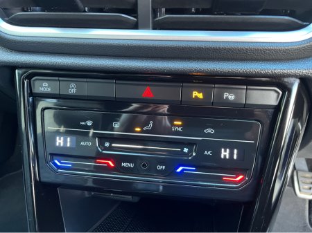 2024 Volkswagen T-Roc - thumbnail 18