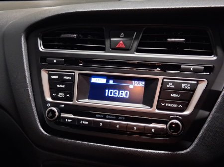 2018 Hyundai i20 - thumbnail 13