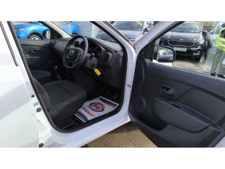 2017 Dacia Sandero - thumbnail 8