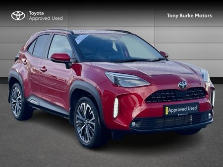 2024 Toyota Yaris Cross - thumbnail 1