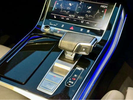 2024 Audi Q7 45 TDI 231 Q TIP S LINE 4DR €99,950 thumbnail