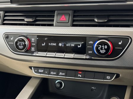 2021 Audi A4 LIMOUSINE 35 TDI 163BHP S-TRONIC**MULTIFUNCTIONAL STEERING WHEEL**CREAM LEATHER INTERIOR**FRONT HEATED SEATS**APPLE CARPLAY**REVERSE CAMERA**PARKING SENSORS**SEMI DIGITAL DASH**FINANCE AVAILABLE €29,995 thumbnail