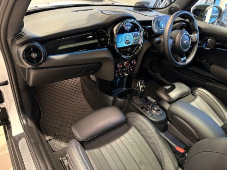 2024 MINI Hatch LEVEL 3 COOPER S=PAN ROOF//LOW MILES//AS NEW=FULL MINI SERVICE HISTORY=TAILORED FINANCE PACKAGES AVAILABLE=TRADE IN’S WELCOME €25,995 thumbnail